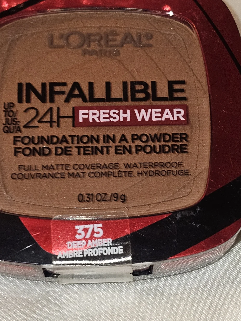 L'Oréal Infallible 24H Fresh Wear Powder Compact (INCLUDES 1 FOUNDATION)